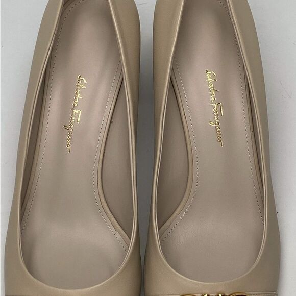 Ferragamo Garda Gancini Leather Pumps size 10 - Picture 6 of 12